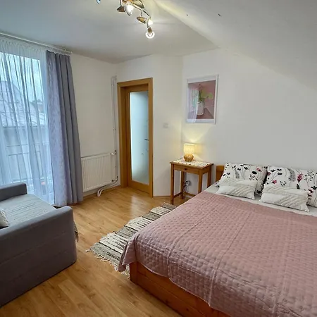 Apartament *